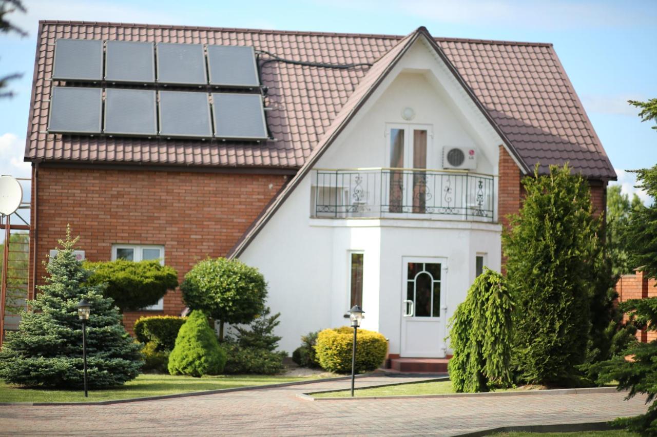 Euro Motel Lyuboml Екстериор снимка