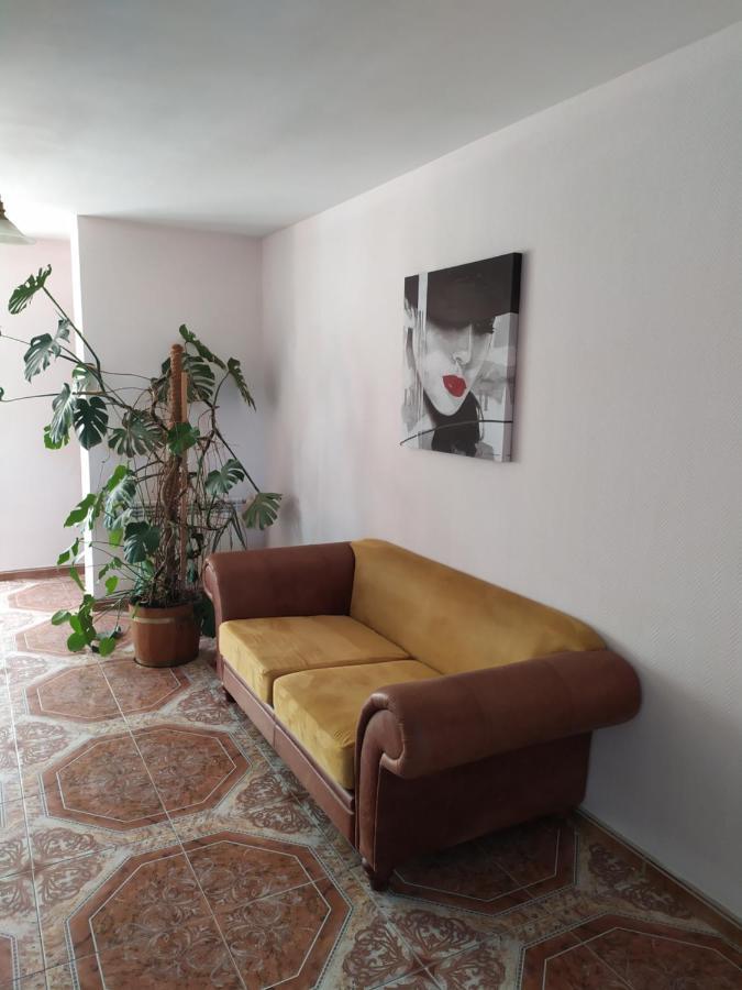 Euro Motel Lyuboml Екстериор снимка