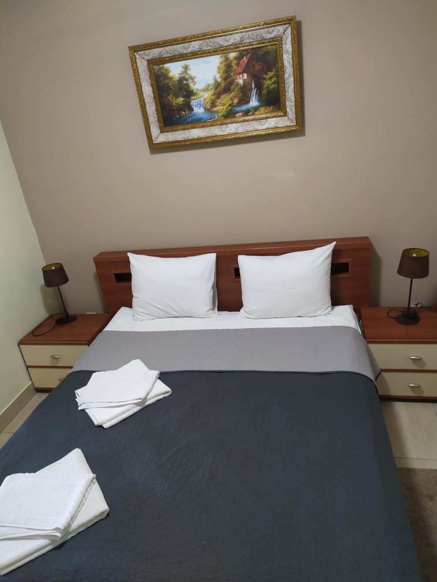 Euro Motel Lyuboml Екстериор снимка